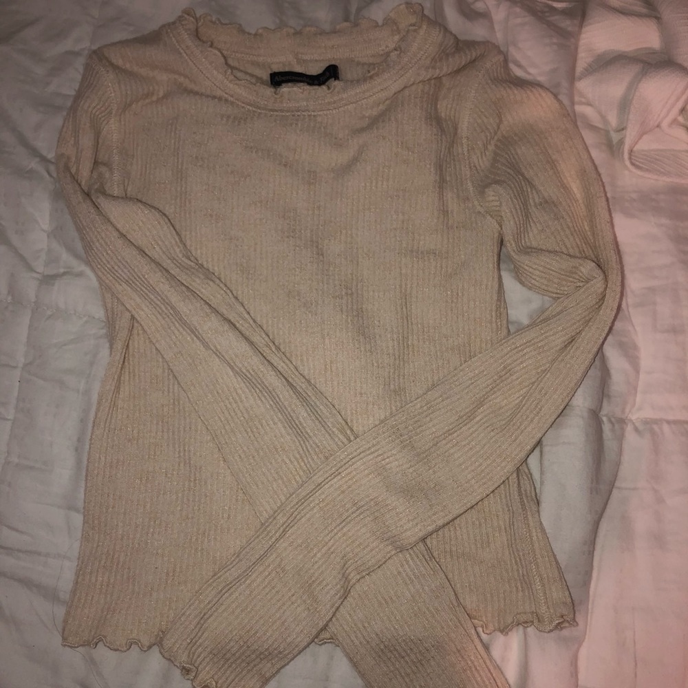 super comfy Abercrombie and Fitch long sleeve